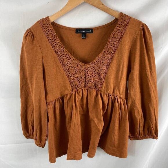 NWT Derek Heart Cognac Knit Lace Trim Three Quarter Sleeve Peasant Top M - Picture 2 of 5